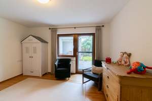 Familienfreundliches Wohnen – Einfamilienhaus mit Pool und Sauna zur Miete in Tettnang – Die vollständige Adresse der Immobilie erhältst du vom Anbieter., 88069 Tettnang – Vorschaubild 10