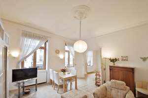 Altbau-Liebe: Repräsentative 3-Zimmer-Wohnung in historischem Anwesen - Heidelberg-Neuenheim – Die vollständige Adresse der Immobilie erhältst du vom Anbieter., 69120 Neuenheim, Heidelberg – Vorschaubild 3