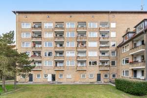 Einziehen und wohlfühlen – modernisierte 2-Zimmerwohnung mit Balkon zur Miete - Wentzel Dr – Schillstraße 2 - 4, 23566 Sankt Gertrud, Lübeck – Vorschaubild 1
