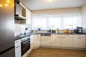 Modernisierter Flachdach-Bungalow mit Terrasse, Wintergarten und vier Garagen – Die vollständige Adresse der Immobilie erhältst du vom Anbieter., 26389 Aldenburg, Wilhelmshaven – Vorschaubild 5