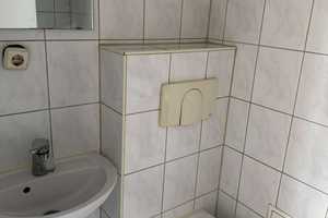 ***TOLLE 2 RAUMWOHNUNG MIT VIEL POTENZIAL IN BESTER LAGE*** – Eisenacher Straße 8, 4357 Leipzig – Vorschaubild 10