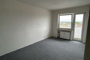 Bezugsfreie, helle 3-Zimmer-Wohnung mit zwei Balkonen – nur 100 m vom Hanauer Marktplatz entfernt – Römerstraße 7, 63450 Innenstadt, Hanau – Vorschaubild 12
