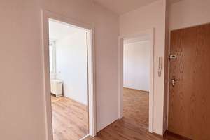 Wohnen mit Fernsicht – 3,5-Zimmer-Wohnung mit Balkon in Überruhr – Die vollständige Adresse der Immobilie erhältst du vom Anbieter., 45277 Überruhr-Holthausen, Essen – Vorschaubild 10