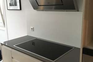 Lichtdurchflutete 3-Zi. Dachgeschoss-Wohnung mit Balkon in schöner Lage über dem Herzogpark – Wahnfriedallee 1a, 81925 Herzogpark, München – Vorschaubild 3