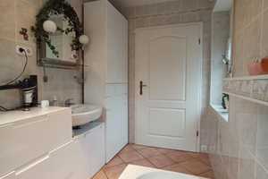 Einfamilienhaus mit Einliegerwohnung oder Mehrgenerationshaus.  / Mieteinnahmen: ca. 689EUR (110 m²) – Theo-Böhle-Straße 24, 33142 Paderborn (Kreis) – Vorschaubild 18