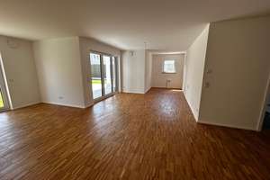 Süd-West EG Wohnung mit großer Terrasse, nähe Zentrum Ingolstadt – Die vollständige Adresse der Immobilie erhältst du vom Anbieter., 85051 Münchener Straße, Ingolstadt – Vorschaubild 5