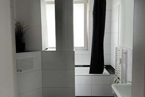 Geschmackvolle 2-Raum-Dachgeschosswohnung mit Balkon und Einbauküche in Köln – Die vollständige Adresse der Immobilie erhältst du vom Anbieter., 51063 Mülheim (Ortsteil), Köln – Vorschaubild 8