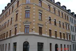 Stilvolle sanierte Altbauwohnung mit Stuck und Parkett auf ca. 54 m²