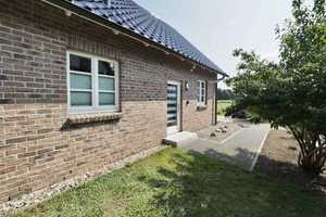 MIETE: Modernes, möbliertes Haus mit Garten und Terrasse in ruhiger Lage – Rügen (Kreis) – Vorschaubild 1