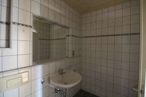 RESERVIERT !!!!!      WAS FÜR EINE AUSSICHT! Tolle 2-Raum-Wohnung ab sofort frei. – Königstraße 114, 42853 Hölterfeld, Remscheid – Vorschaubild 12
