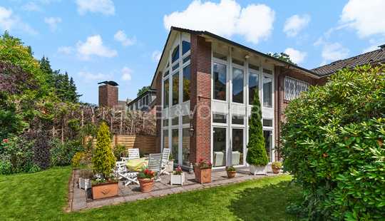 Bild von NEUER PREIS: Klassischer Rotklinker in Wellingsbüttel mit großem Gartengrundstück