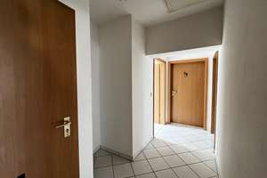 Gepfelgte 3-Zimmer-Wohnung mit Einbauküche in unmittelbarer Mosellage – Karl-Marx-Str. 81, 54290 Mitte/Gartenfeld, Trier – Vorschaubild 10