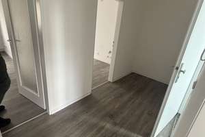 WG-geeignete, frisch sanierte 2-Zimmer-Küche-Bad-Wohnung in direkter Nähe zum Rhein. – Rheinallee 65, 55118 Neustadt, Mainz – Vorschaubild 4