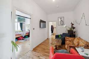 Stilvolle 3-Zimmer-Wohnung in Bestlage, vollständig renoviert – Berlin – Vorschaubild 8