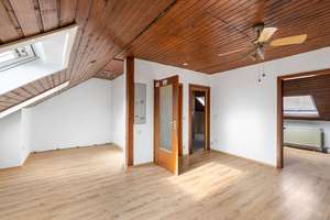 Helles Reihenmittelhaus mit studioähnlicher Dachgeschosswohnung – ideal für Familien! – Die vollständige Adresse der Immobilie erhältst du vom Anbieter., 93055 Ostenviertel, Regensburg – Vorschaubild 27