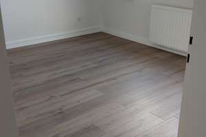 Schöne, teilrenovierte 2 Raum DG - Wohnung in zentraler Lage – Katzenbruch 13, 46047 Bermensfeld, Oberhausen – Vorschaubild 2