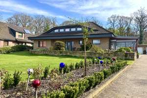 Luxuriöses Einfamilienhaus mit Pool und Sauna – Die vollständige Adresse der Immobilie erhältst du vom Anbieter., 27211 Bassum – Vorschaubild 1