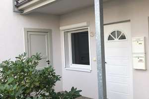 Freundliche 2-Zimmer-EG-Wohnung mit Terrasse, Einbauküche und Einstellplatz in Hannover – Königsberger Ring 34, 30559 Anderten, Hannover – Vorschaubild 2