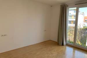 Attraktive, helle 4-Zimmer-Wohnung in Stuttgart-Vaihingen – Die vollständige Adresse der Immobilie erhältst du vom Anbieter., 70569 Dachswald, Stuttgart – Vorschaubild 5