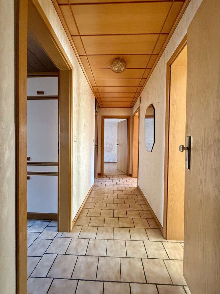 Immobilie in Königslutter am Elm - Eigennutzung oder Kapitalanlage voller Potenzial - 3-Zimmer-Erdgeschosswohnung mit Balkon - Bild 1