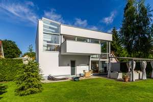 Bildschöne Bauhaus-Villa mit erstklassiger Ausstattung und sonnigem Südwestgarten – Die vollständige Adresse der Immobilie erhältst du vom Anbieter., 13585 Spandau (Ortsteil), Berlin – Vorschaubild 2