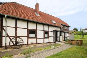 Zweifamilienhaus mit Garten in Wolfsburg-Mörse!