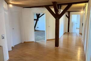 4 Zimmer Wohnung mit großem Balkon Teilrenoviert  – 91555 Feuchtwangen – Vorschaubild 2