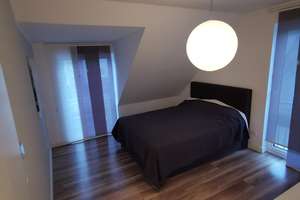 Geräumige, möblierte Doppelhaushälfte mit Garten, Pool und Kamin in ruhiger Lage - HH-Eidelstedt – 22523 Eidelstedt, Hamburg – Vorschaubild 14