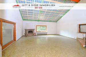 Einfamilienhaus mit neuem Dach, Ausbaureserve u. sonnigem Grundstück in guter Wohnlage von Malsch – Die vollständige Adresse der Immobilie erhältst du vom Anbieter., 76316 Malsch – Vorschaubild 1