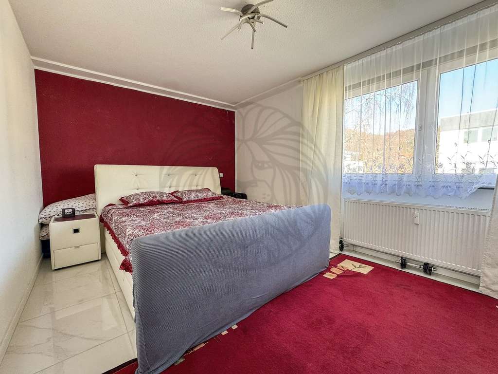 Immobilie in Niedernhausen - Niedernhausen: Mehr Platz, mehr Möglichkeiten - 5-Zimmer zum Leben! - Bild 1