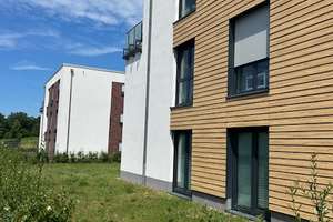 Gartenparadies inklusive: Komfortable 4-Zimmer Wohnung mit toller Einbauküche  und zwei Carport – Die vollständige Adresse der Immobilie erhältst du vom Anbieter., 38442 Ehmen, Wolfsburg – Vorschaubild 16