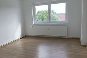 + 3 Zimmer mit Ausblick + – Brahmsstr. 4, 38226 Lebenstedt, Salzgitter – Vorschaubild 6
