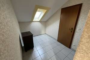 Einfamilienhaus für die ganze Familie mit schönem Grundstück mit 715 m² in Postbauer-Heng (Kemnath) – Die vollständige Adresse der Immobilie erhältst du vom Anbieter., 92353 Postbauer-Heng – Vorschaubild 22