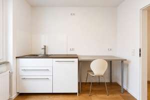 Moderne 2-Zimmer-Wohnung mit Einbauküche im beliebter City-Lage – Stresemannstraße 27, 40210 Stadtmitte, Düsseldorf – Vorschaubild 7