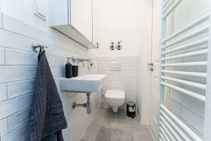 First occupancy: completely renovated studio apartment with garden in a new building in Berlin – Die vollständige Adresse der Immobilie erhältst du vom Anbieter., 13053 Alt-Hohenschönhausen, Berlin – Vorschaubild 21
