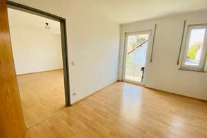 Lebendig wohnen: 2-Zimmer-Wohnung mit Balkon in Ingolstadt NordOst – Die vollständige Adresse der Immobilie erhältst du vom Anbieter., 85055 Nordost, Ingolstadt – Vorschaubild 5