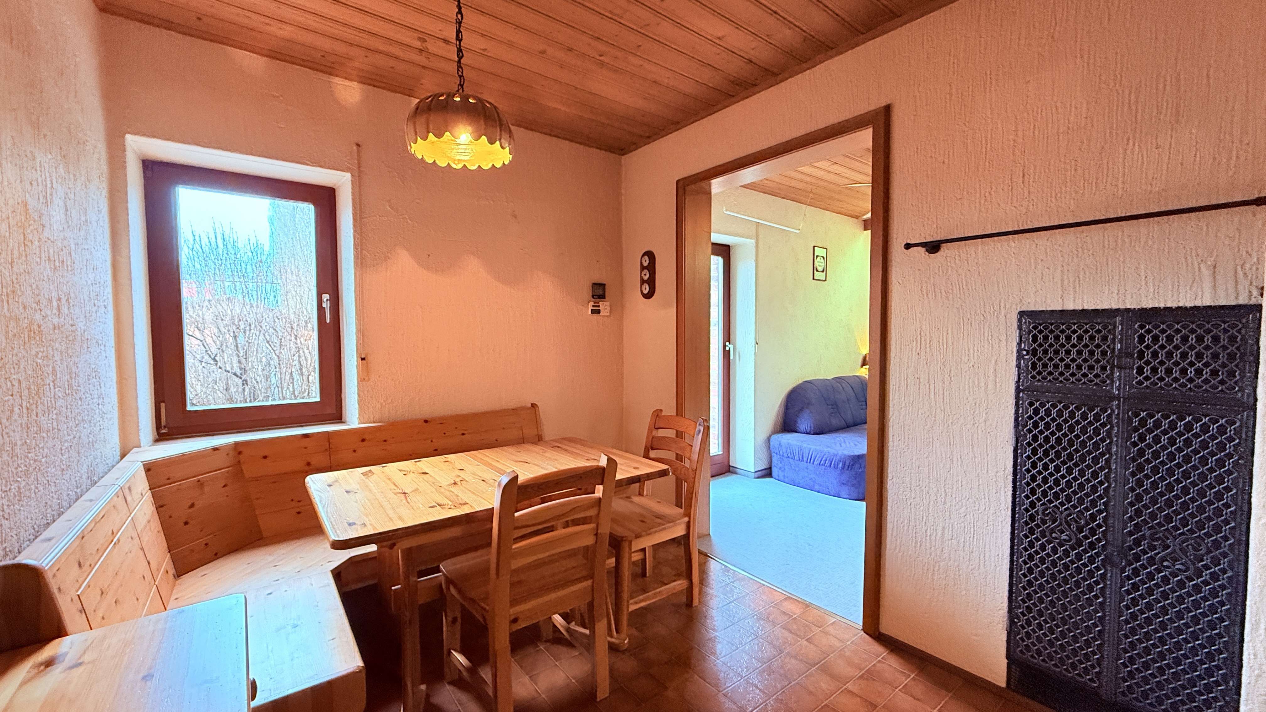 Immobilie in Eggenfelden - ... AIGNER - historisches, saniertes Bahnwärterhaus mit Carport für Individualisten mit Charme ... - Bild 8