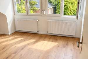 Kernsanierte DG-Wohnung nahe Viersener Innenstadt