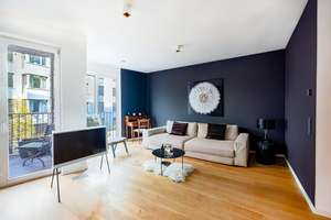 Stilvolle 2-Zimmer-Stadtwohnung mit zwei Balkonen und Gemeinschaftsdachgarten – Die vollständige Adresse der Immobilie erhältst du vom Anbieter., 10245 Friedrichshain, Berlin – Vorschaubild 1