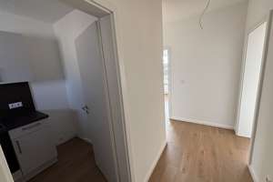 Erstbezug nach Sanierung - 3 Zi mit Loggia in Uni-Nähe (WG geeignet) & Stellplatz zu vermieten! – 23562 Sankt Jürgen, Lübeck – Vorschaubild 4