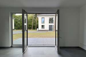 Modernes Neubau-Doppelhaushälfte mit Premium-Ausstattung – sofort bezugsfertig – Die vollständige Adresse der Immobilie erhältst du vom Anbieter., 15827 Blankenfelde-Mahlow – Vorschaubild 8