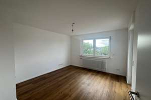 Traumhafte 4-Zimmer-Dachgeschosswohnung nach Kernsanierung in Köln-Lindenthal – Dürener Str. 132, 50931 Lindenthal (Ortsteil), Köln – Vorschaubild 5