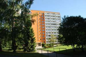 Geräumige 3-Raum-Wohnung mit Balkon in begrünter Wohnlage – Leipziger Str. 173, 9114 Borna-Heinersdorf, Chemnitz – Vorschaubild 3