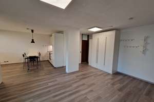 Schöne 1,5-Zimmer-Wohnung mit Balkon und Tiefgaragen-Stellplatz in Freiburg Stühlinger – 79106 Alt-Stühlinger, Freiburg im Breisgau – Vorschaubild 5