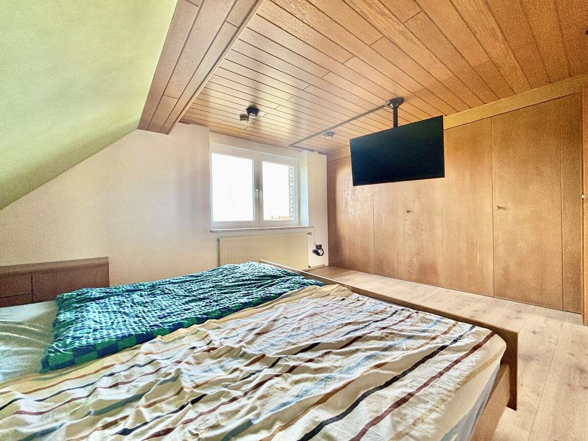 Immobilie in Reichshof - **Geräumiges Einfamilienhaus mit über 5.500 m² Grundstück in Randlage von Reichshof** - Bild 5