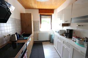 NEUER PREIS! Einfamilienhaus mit weitläufigem Grundstück in Oberwürzbach zu verkaufen – Die vollständige Adresse der Immobilie erhältst du vom Anbieter., 66386 Sankt Ingbert – Vorschaubild 3