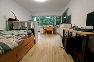 Schöne, helle 1-Zimmer Wohnung am grünen Christoph-von-Gluck Platz – Christoph-von-Gluck-Platz 20, 80807 Milbertshofen, München – Vorschaubild 2