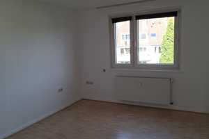 Schöne und vollständig renovierte 2-Raum-Wohnung mit Balkon in Essen – Kleine Lenbachstraße 7, 45147 Essen – Vorschaubild 3
