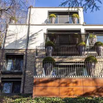 Exklusives Privatanwesen in Bestlage, 1.036m² Wohn/Nutzfläche, Pool/Gym/Wellness/Gästehaus/Lift