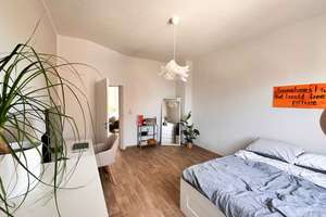 PROVISIONSFREI – Sanierte und sehr gut vermietete Eigentumswohnung (Altbau) in zentraler Lage